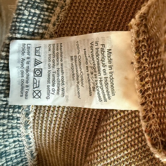 Cream Button Down Shirt with Smocked Details - Picture 4 of 4